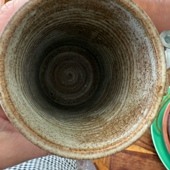 Handcrafted Canterbury Pottery Mug Becket - Picture 5 of 9